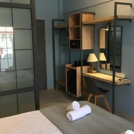 Sweet בית הארחה 4*