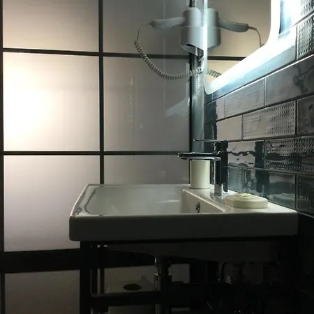 בית הארחה Sweet 4*