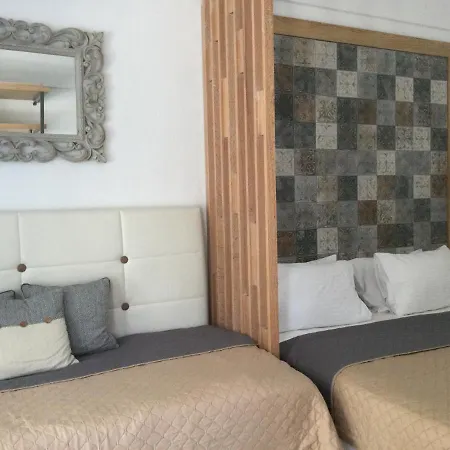 Sweet בית הארחה נאוס מרמרס