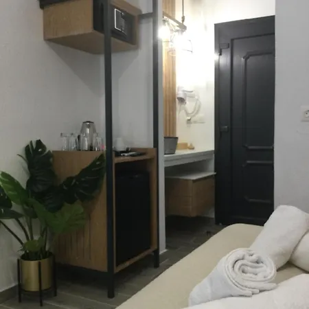 Sweet בית הארחה נאוס מרמרס