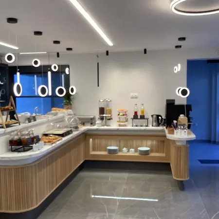 Sweet בית הארחה