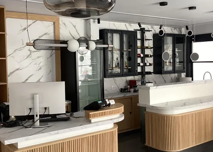 Sweet Néos Marmarás